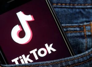 TikTok Turmoil: Bipartisan Brigade Battles for Ban on Beloved App